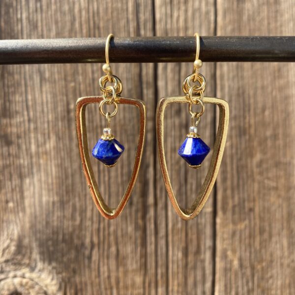 Earth, Wind & Fire Arrow Outline Earrings #EW855-193