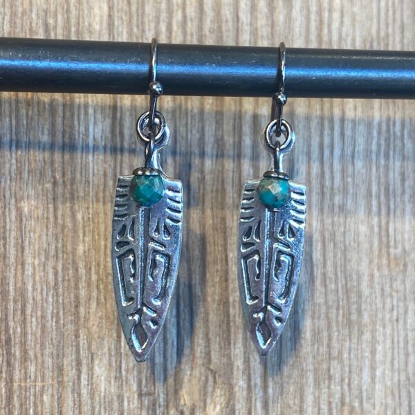 Native America Stamped Arrowhead Earrings #EW892